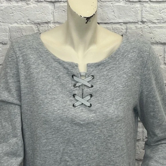 TALBOTS GRAY LONG SLEEVE TOP SIZE M - Picture 2 of 5